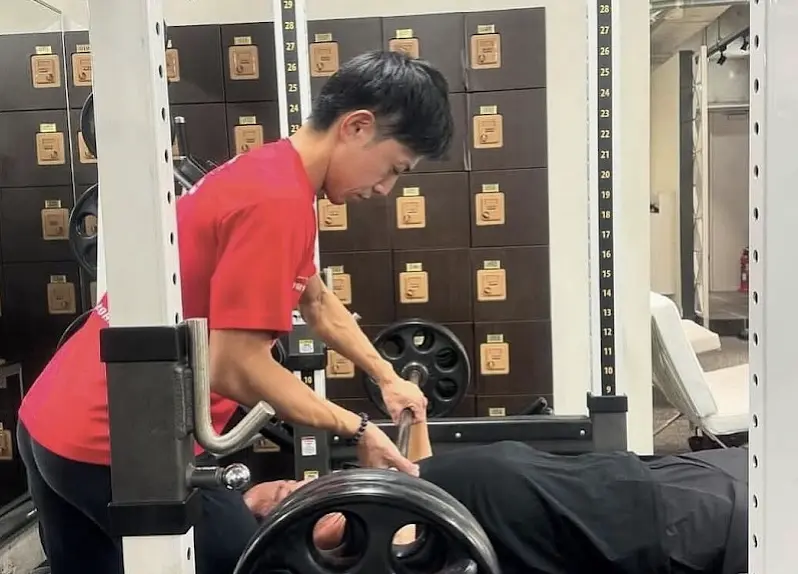 駅前筋肉留学GO 三田・田町店