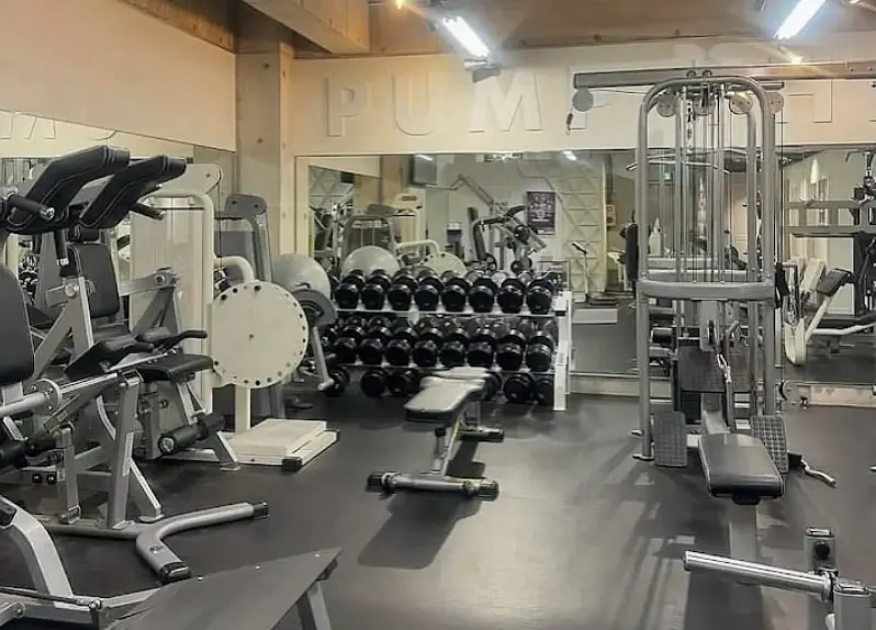 駅前筋肉留学GO 三田・田町店