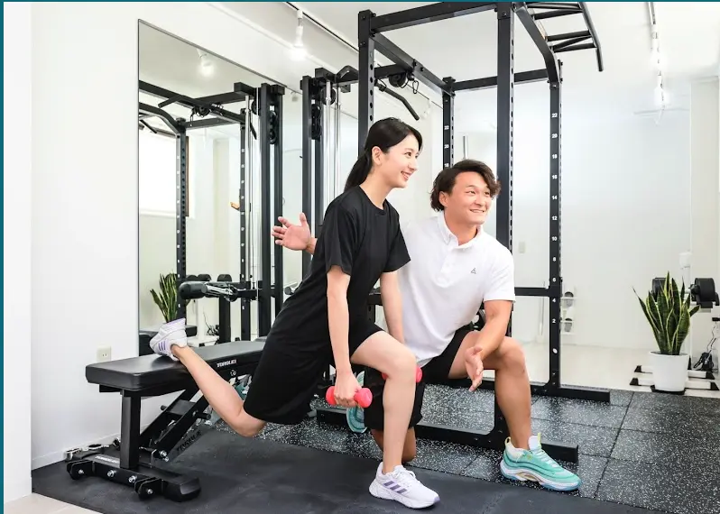 パーソナルジム かたぎり塾 調布店のトレーニング風景