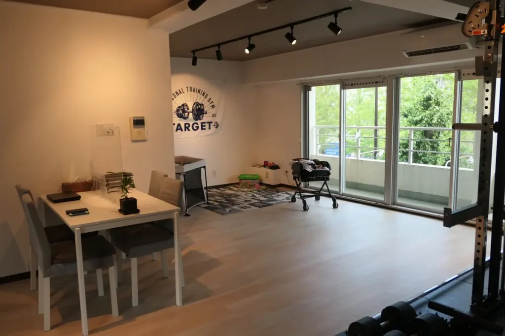 TARGET多摩センター店ジム内風景