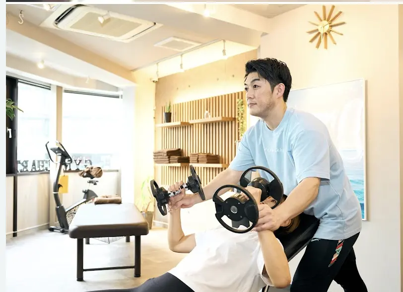 CHART千川店トレーニング風景