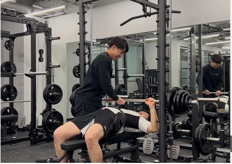 ビヨンド多摩センター店トレーニング内風景