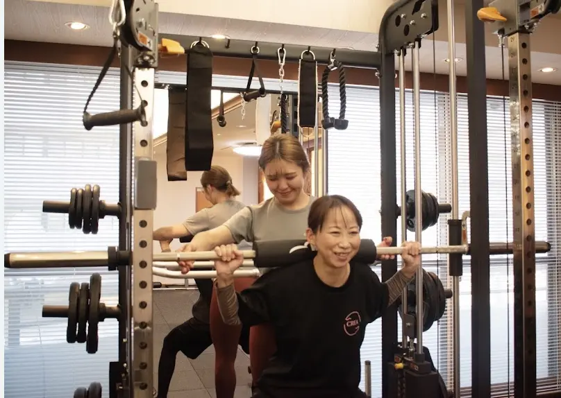 CREA曳舟店トレーニング風景