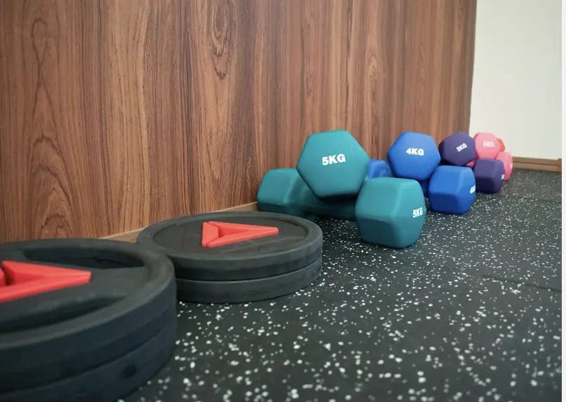 CREA曳舟店ジム内