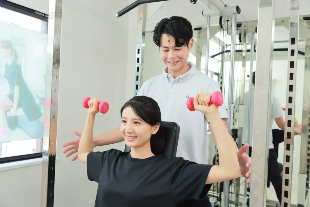 パーソナルジム かたぎり塾 中野富士見町店 のトレーニング風景