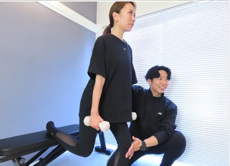 パーソナルジム FRECCIA 西新井店のトレーニング風景