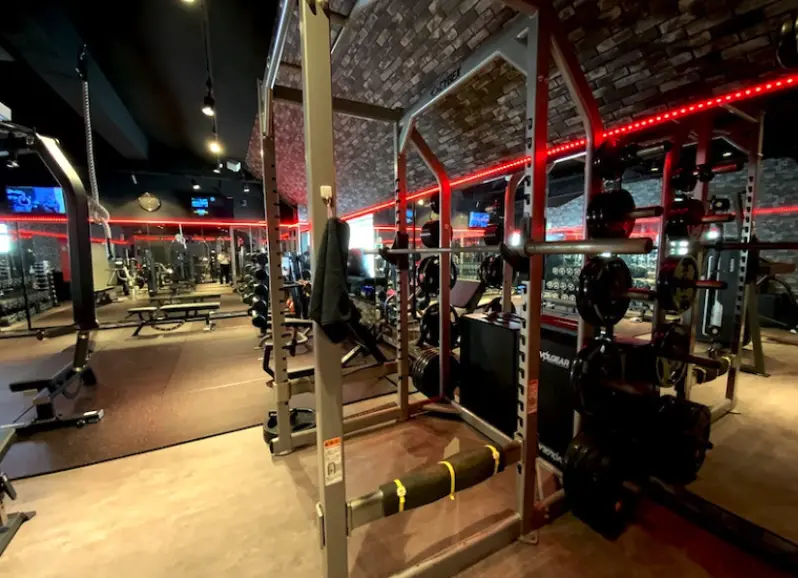 フィットネスジム マッスルジム 関町店のジム内風景