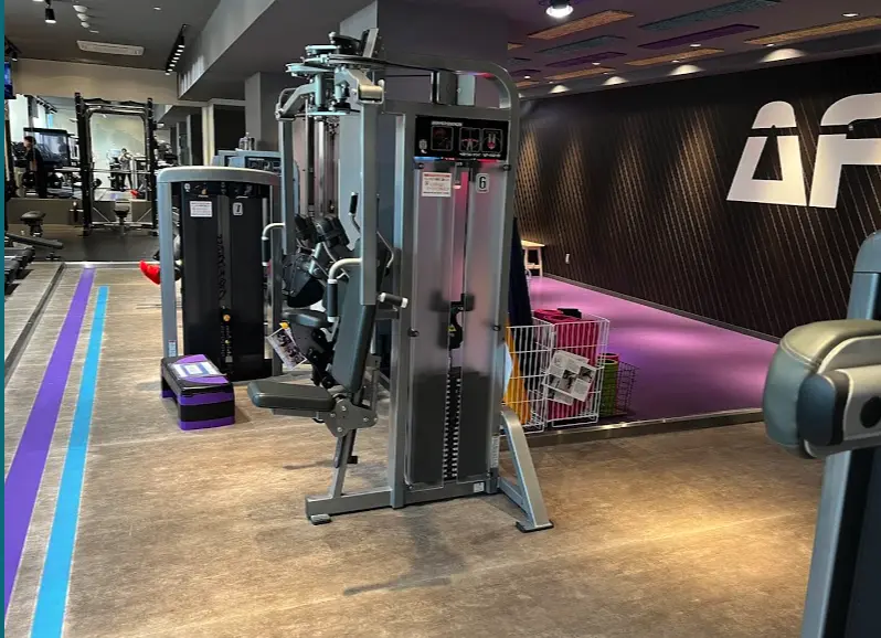 フィットネスジム エニタイムフィットネス 吾妻橋店のジム内風景