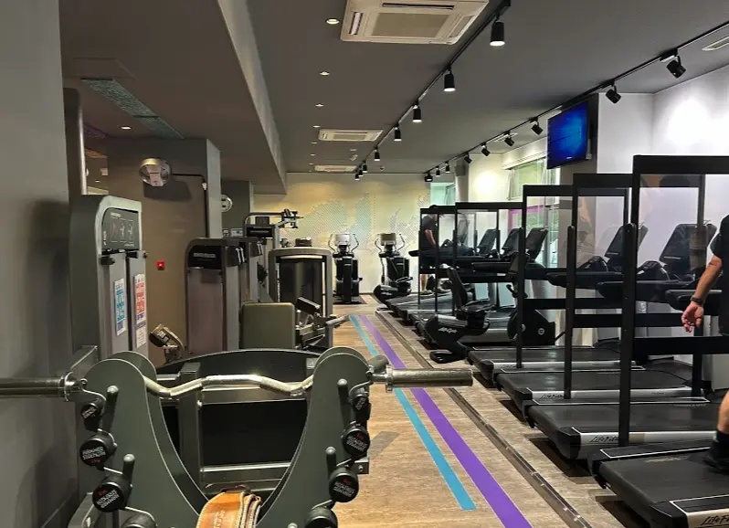 フィットネスジム エニタイムフィットネス 吾妻橋店のジム内風景