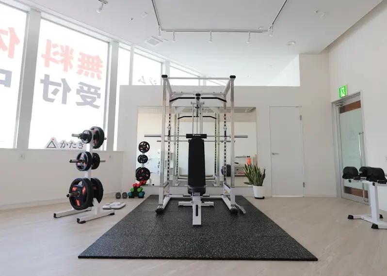 パーソナルジム かたぎり塾 西調布店のジム内風景