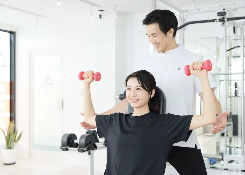 パーソナルジム かたぎり塾 三鷹台店のトレーニング風景