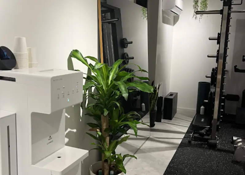 パーソナルジム Re:Glow 三鷹台店のジム内風景