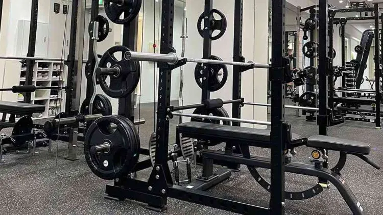 BEYOND 秋葉原店 ジム内風景