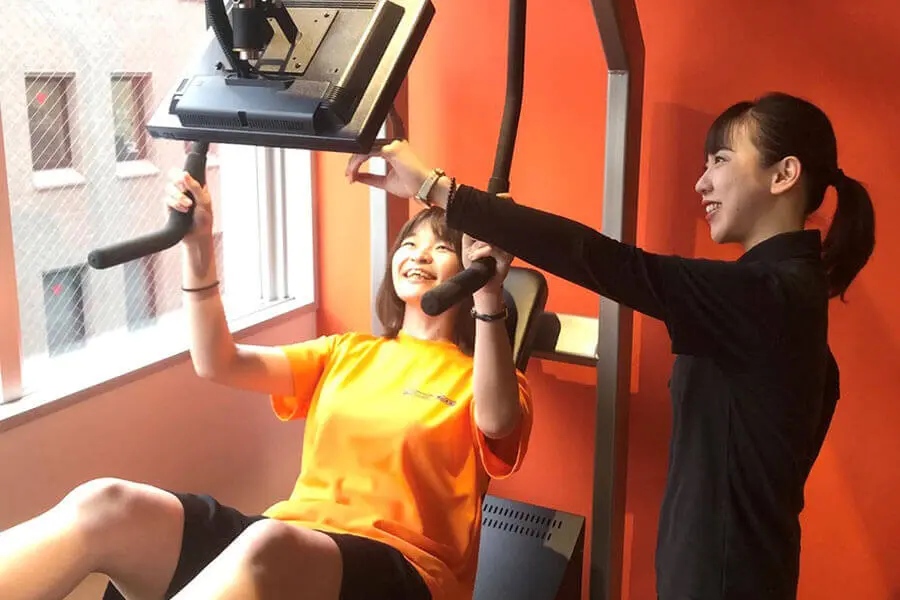 エクササイズコーチ　トレーニング風景(1)